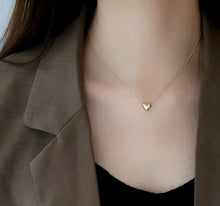 Load image into Gallery viewer, Amoura Necklace
