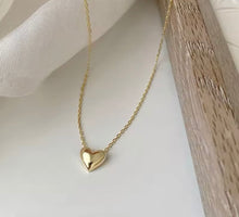 Load image into Gallery viewer, Amoura Necklace
